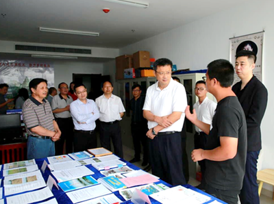 市委常委、副市長謝忠?guī)ьI(lǐng)客商來我?？疾旖涣? />
</a>
<span><a href=